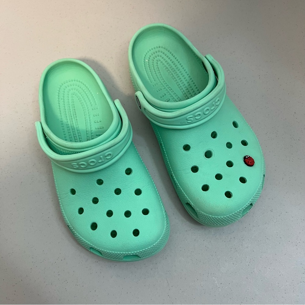 Crocs Lime Green Clogs Shoes with Lady Bug Sz 8